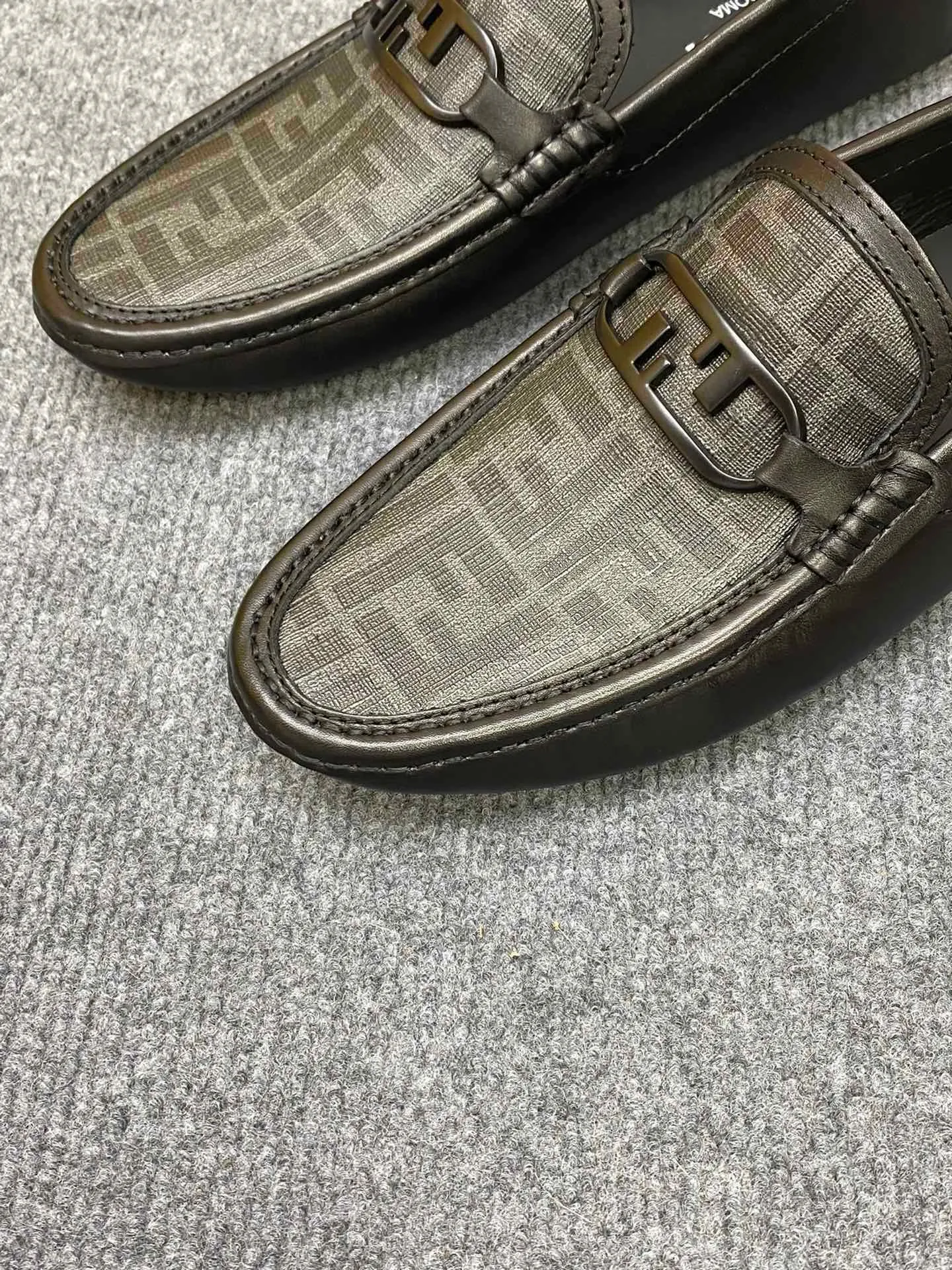 Men's Men's Shoes Men's Men's Shoes 💰700FENDI Fendi Men's Shoes are breathable and comfortable. Original development. Counters copy one to one. Imported cowhide. Niuri. 38 to 44. (can be ordered at 45.46. No returns or exchanges)